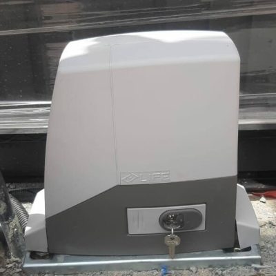 Life Home Automation - Italy - Top Italian Brands in UAE for Automatic Doors -Life Acer 800KG - Made in Italy with Installation (Special Offer Price & 2 Years Warranty for Dubai, Sharjah, Ajman & UAQ Areas Only)